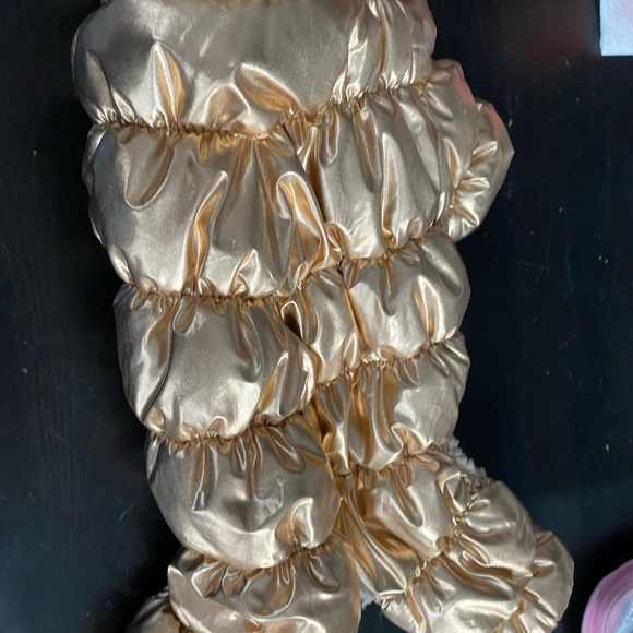 Puffy gold dog jacket - Picture 2 of 3